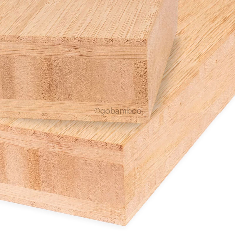 Vertikális mintázatú bambusz bútorlap 40 mm - 5 rétegű - light caramel